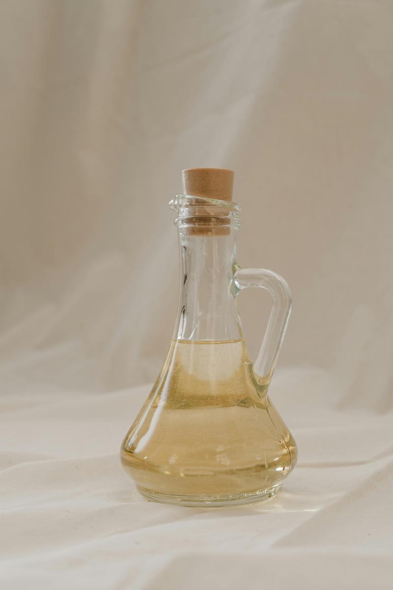MCT oil-1db65189f6884a52b90a35e6efa32556.jpg MCT oil