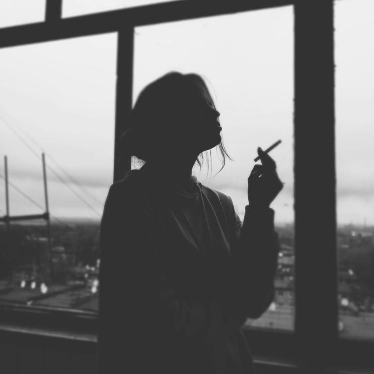 quit-smoking-fc2c6bdf6ebf4498bcf7432df4abb927